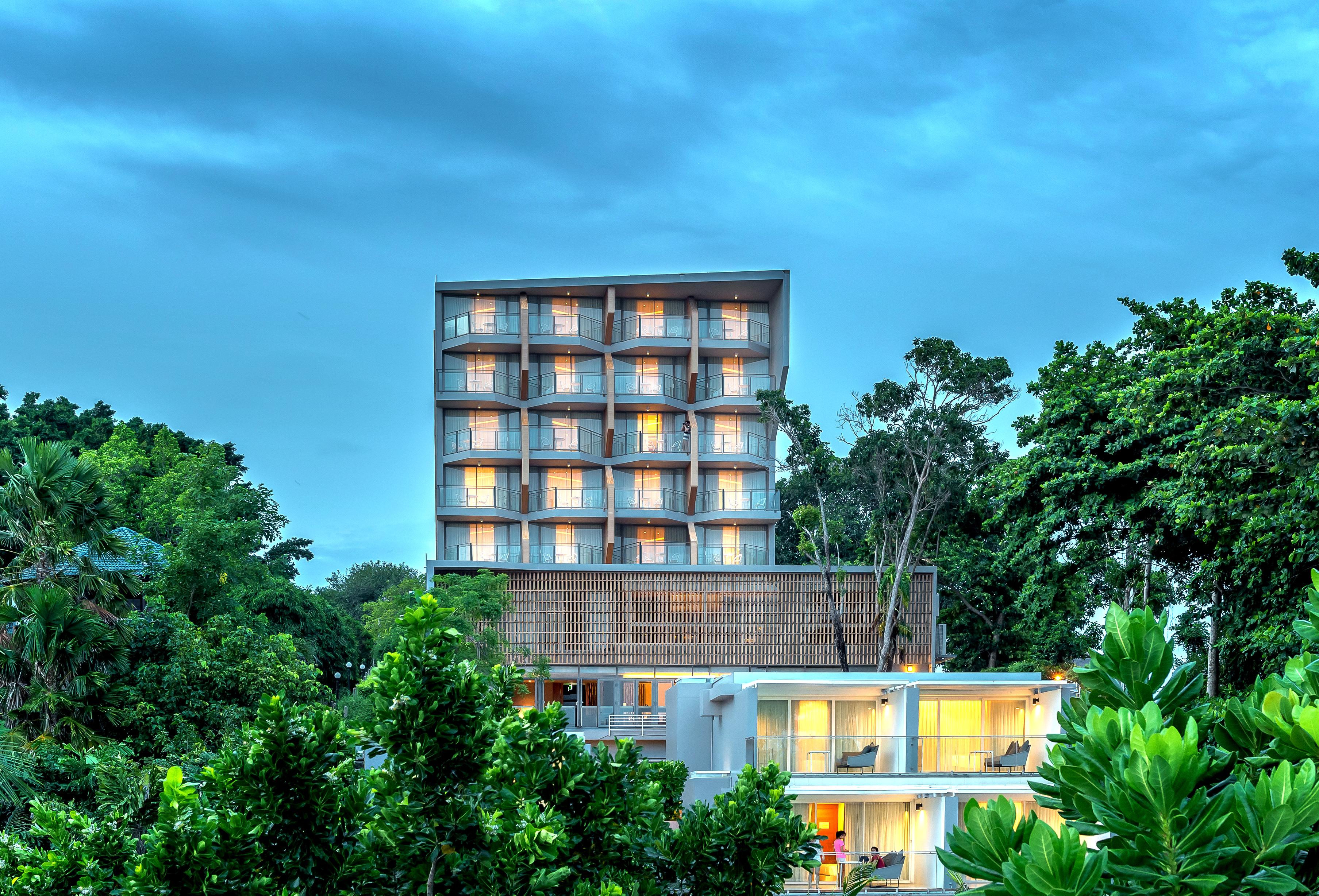 Centara Q Rayong सहारा Mae Phim